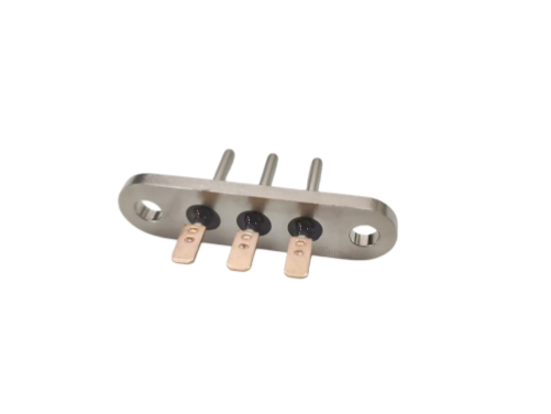 Up To 30A Hermetic Electric Vehicle Connector Copper Plated Tab Providing Secure Hermetic Seal And Current Transmission